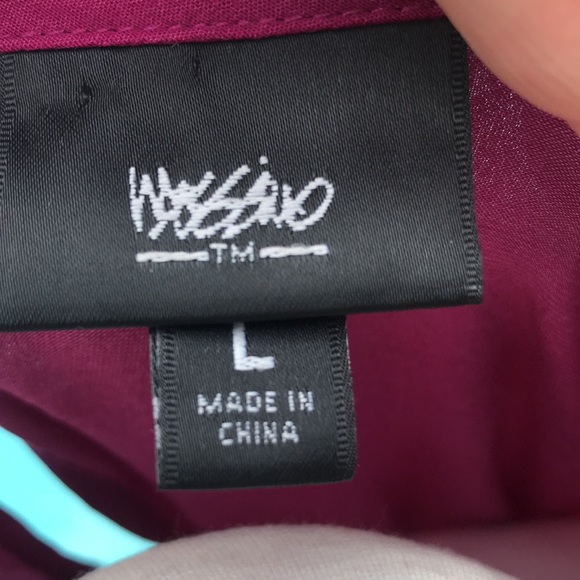 Mossimo Women’s, Large, fuchsia flowy blouse. - Picture 10 of 11